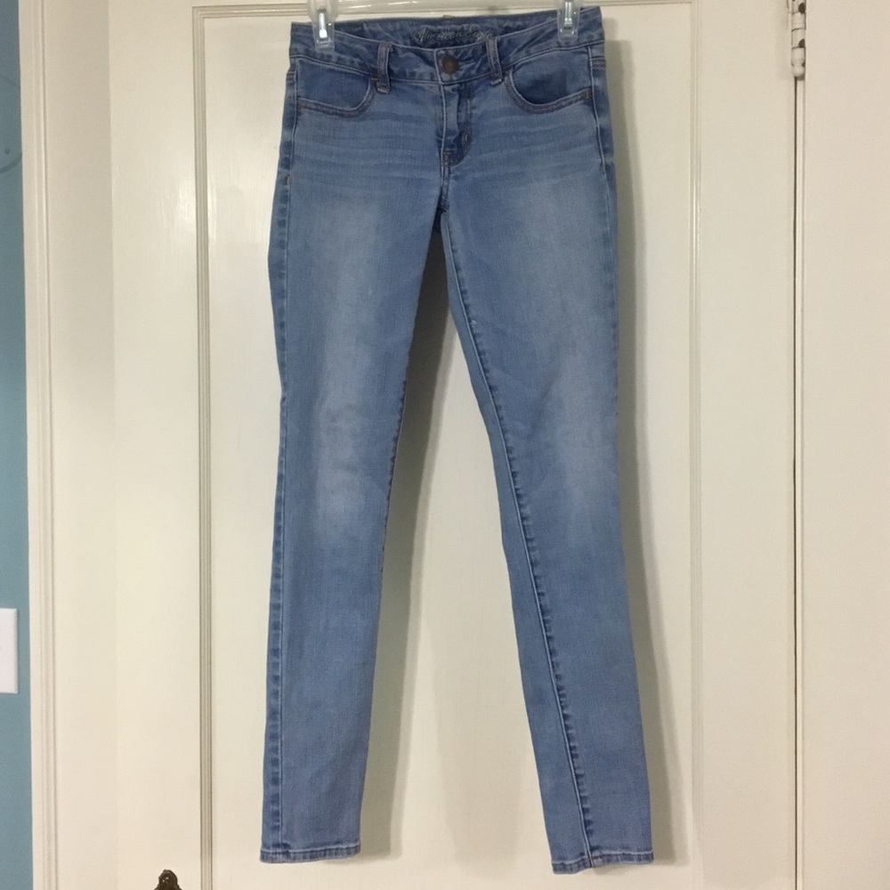 American Eagle Light Wash Jeggings